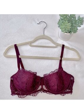 VS Lace Balconet Bra, Lightly Lined, size 36D, EUC (washed 1x but not worn)